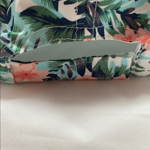 Capelli New York Statement Logo Floral Baseball Cap - Picture 4 of 7